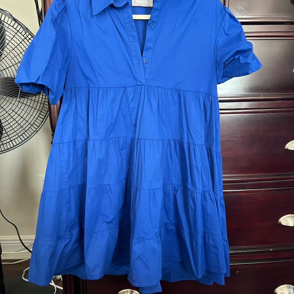 Beautiful blue b. mini dress in royal blue.